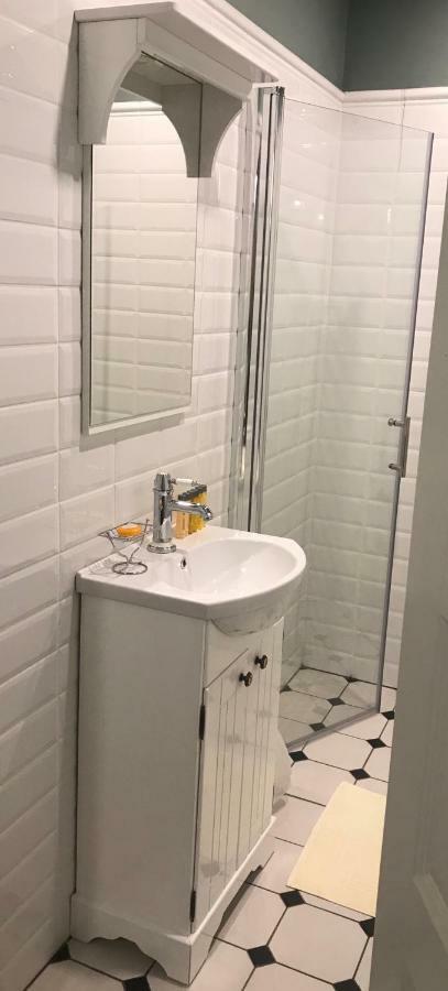 Villa Kertelhof Guesthouse Kärdla Dış mekan fotoğraf